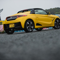 【カーオブザイヤー15 選考コメント】軽自動車サイズながら本格的…津々見友彦 画像
