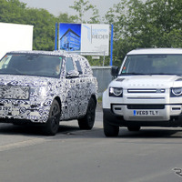 超高級SUV『レンジローバー』次期型、ディフェンダーとのツーショットを激写 画像