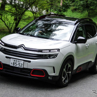 【シトロエン C5エアクロスSUV 新型試乗】走りの情報を的確に伝えてくる感覚にうっとり…岩貞るみこ 画像