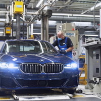 BMW 5シリーズ 改良新型を生産開始　7月中に欧州発売 画像