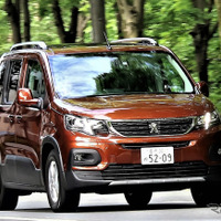 【プジョー リフター 新型試乗】ベルランゴより“SUVテイスト”色濃く、走りにも意外な違い…内田俊一 画像