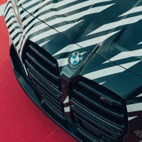 BMW M4クーペ 次期型、縦長グリルの採用が決定…最新プロトタイプの写真 画像