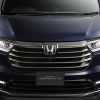 ホンダ オデッセイ の顔が大幅イメチェン!? 改良モデル、HPで先行公開 画像