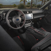 【スバル BRZ 新型】走りに集中できるインテリア環境［詳細画像19枚］ 画像