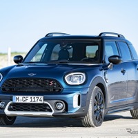 MINI クロスオーバー に「ボードウォーク」、ディープラグナブルーを拡大展開…欧州発表 画像