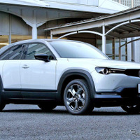 【マツダ MX-30 EV 新型試乗】マツダ3やCX-30よりも上質、運転感覚はガソリン車のよう…中村孝仁 画像