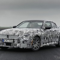 BMW 2シリーズクーペ 次期型、FR駆動を継続…プロトタイプの写真 画像