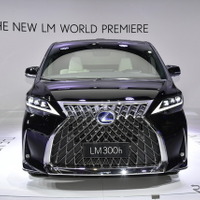 レクサス高級ミニバン『LM』日本販売に向けて執るべき戦略とは 画像