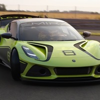 ロータスの新型スポーツカー『エミーラ』、レーサー「GT4」発表…トヨタ製V6は405馬力 画像