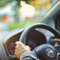 まさか自分の目に爆弾が!? 運転に大切な「視野」を保つために【岩貞るみこの人道車医】 画像