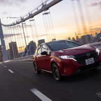 これが日産の本気！コンパクトカーの概念を覆すノート オーラの真髄を女子編集者と中谷明彦がロングドライブで検証してみた！ 画像