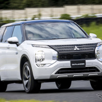 【三菱 アウトランダーPHEV 新型試乗】EVが主流!? いえいえHVこそメインストリームです…桂伸一 画像