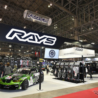 ボルクレーシングの限定モデル登場！ 軽くて強いレイズの最新ホイールラインナップ…東京オートサロン2022 画像
