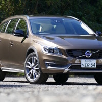 【ボルボ V60 クロスカントリー 試乗】ボルボの“十八番”といえる走り＆仕上がり…島崎七生人 画像