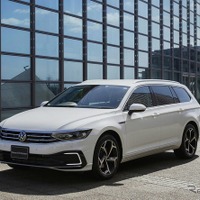 VWのPHEVワゴン『パサート GTE ヴァリアント』発売、バッテリー3割増強　年内供給は約50台のみ 画像