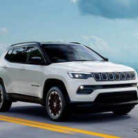 ジープ コンパス、リーズナブルな4WD限定車発売…9速ATも搭載 画像