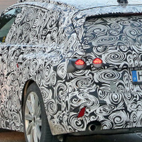 アウディ『A4』最後のエンジン車か!? 次期型はEVも併売の可能性 画像