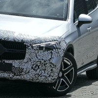 メルセデスベンツの主力SUV『GLC』、新型発表は間近!? ボディはさらに大型化 画像