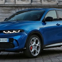 アルファロメオ『トナーレ』にスポーティハイブリッドの「ヴェローチェ」、欧州受注開始 画像