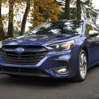 スバル レガシィ、新フロントマスクで大胆チェンジ…米国で改良新型 画像