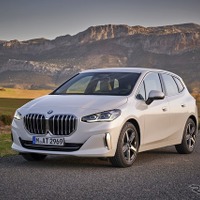 【BMW 2シリーズアクティブツアラー 新型】大型キドニーグリル採用でイメージ一新［詳細画像］ 画像