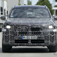 BMW『X3』次期型にPHEV登場へ、実車を初スクープ 画像
