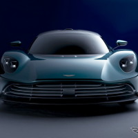 アストンマーティン初のPHV、『ヴァルハラ』の最新プロトタイプを発表へ…ペブルビーチ2022 画像