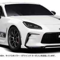 GR86／BRZをスポーティーに演出！ BLITZ「AERO SPEED R-Concept」に「フロントリップスポイラー」「リア用サイドディフューザー」「ウィンドウガーニッシュ」が新登場 画像