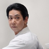 手塚とおる、“嫌な医師”役で長瀬智也と激突!?「フラジャイル」 画像