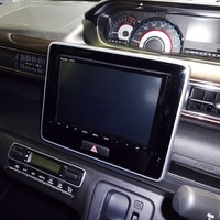 走行中でもテレビが見られる・NAVI操作ができる!! 「TV-NAVI JUMPER」にSUZUKIディーラーオプションナビ用が販売開始 画像