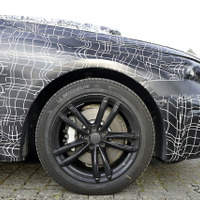 BMW『5シリーズ』次期型はV8なし!?  “Mスポ”エンジン車をスクープ 画像