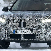 「X4」終焉で後継モデルに!? BMW初の電動クーペSUV『iX2』最新プロトを激写 画像
