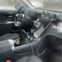 直6搭載も確実か？ メルセデスベンツ『GLCクーペ』新型、最新プロト車両の内外装を激写 画像