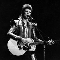 【シネマ羅針盤】星になったデヴィッド・ボウイ、俳優としても異才放つ 画像