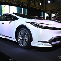 新型『プリウス』に洗練の都会感を、モデリスタ ELEGANT ICE STYLE…東京オートサロン2023［詳細画像］ 画像