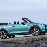 MINI『コンバーチブル』、海がテーマの30周年記念車登場［詳細写真］ 画像