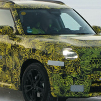 MINI『クロスオーバー』にBEVモデル登場！次期型プロトタイプを初スクープ 画像