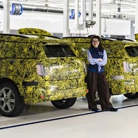 MINIクロスオーバー 次期型にEV設定へ、年内に生産開始…プロトタイプの写真 画像