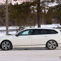 さらに長く、美しく…VW『パサート ヴァリアント』次期型、内外装をスクープ 画像