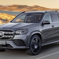 メルセデスベンツの最上位SUV『GLS』に改良新型、4月4日発表へ 画像