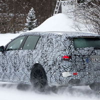 「史上最強の4気筒」搭載！メルセデスベンツ Eクラス 次期型、PHEVに進化する「AMG E53」の姿 画像