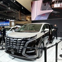 レクサス LM 競合、BYDとメルセデスの合弁「デンツァ」が高級ミニバンを初出展…上海モーターショー2023 画像