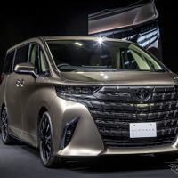 【トヨタ アルファード/ヴェルファイア 新型】エクステリアの違いを徹底解説…アルファードのタイヤサイズ設定にも注目！ 画像