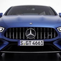 メルセデスAMG GT 4ドアクーペ、直6搭載車がV8顔に…改良モデルを欧州発売 画像