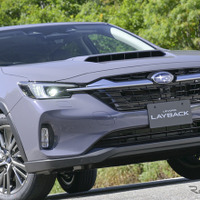 スバル『レヴォーグレイバック』はかつてない「土の香りがしないSUV」…デザイナーが込めた“凛と包”コンセプトとは 画像