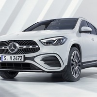 メルセデスベンツ GLA 改良新型発売…アダプティブハイビームアシスト標準装備 画像