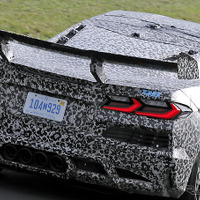 さらに巨大なリアウィングの正体は？ シボレー コルベット最強の「ZR1」復活へ 画像