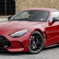 メルセデスAMG GT 新型、585馬力の高性能2ドアクーペ…新写真を公開 画像