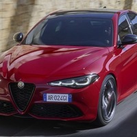 アルファロメオが「トリビュート・イタリアーノ」を世界展開へ、スポーツセダン『ジュリア』に設定 画像