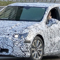 ついにメルセデス『Cクラス』もEVに!? 車名は「EQCセダン」？ EQブランド廃止の可能性も 画像